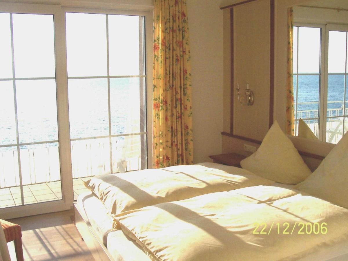 Seehotel Zur Muenz เมียร์สบวร์ก ภายนอก รูปภาพ