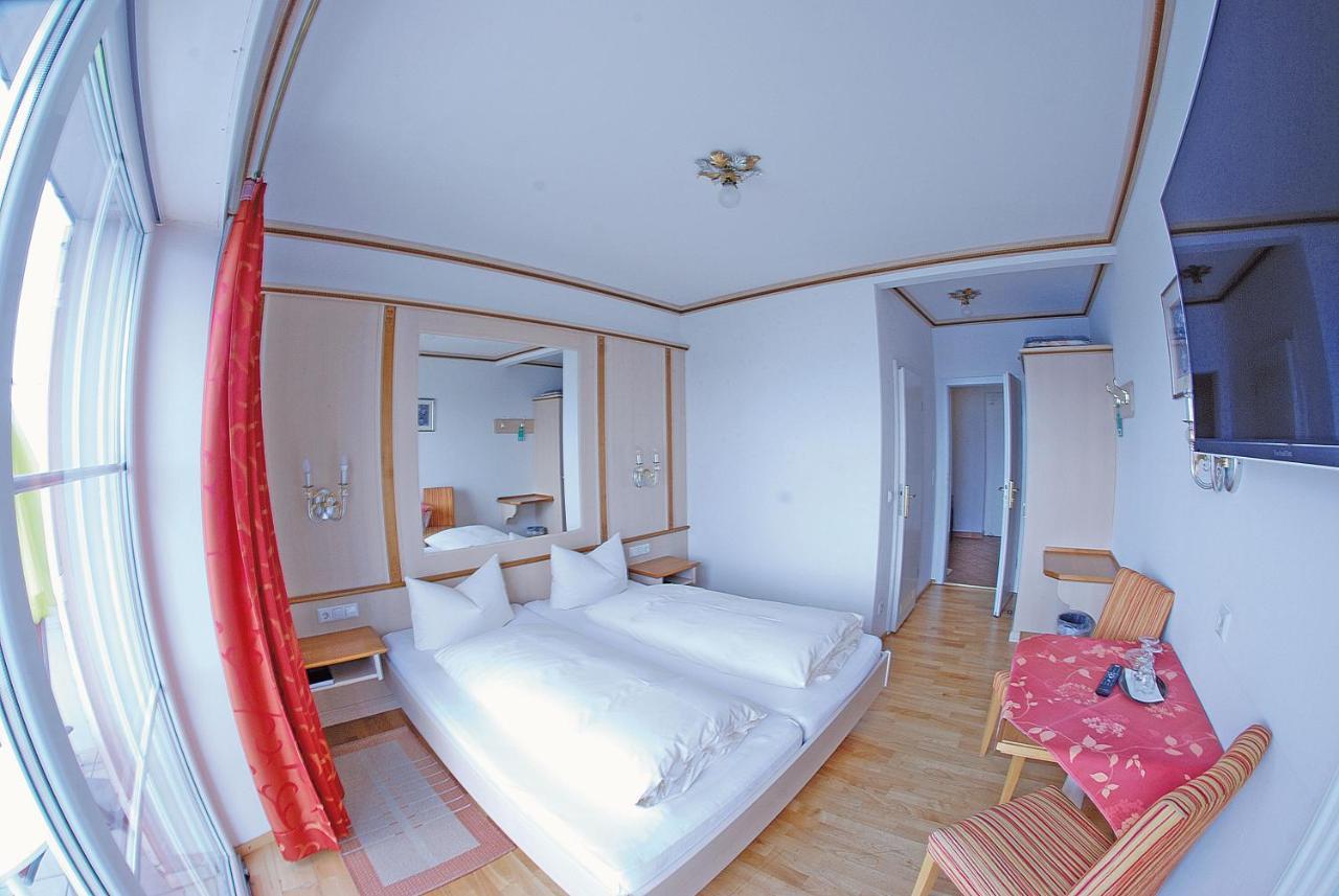 Seehotel Zur Muenz เมียร์สบวร์ก ภายนอก รูปภาพ