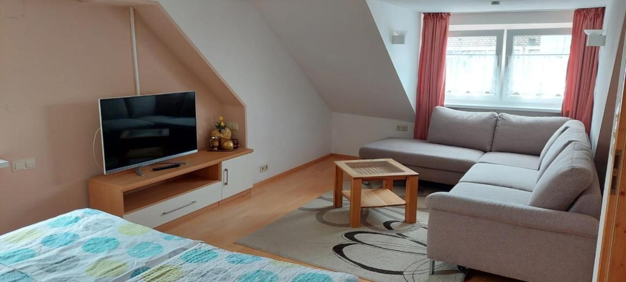 Seehotel Zur Muenz เมียร์สบวร์ก ภายนอก รูปภาพ